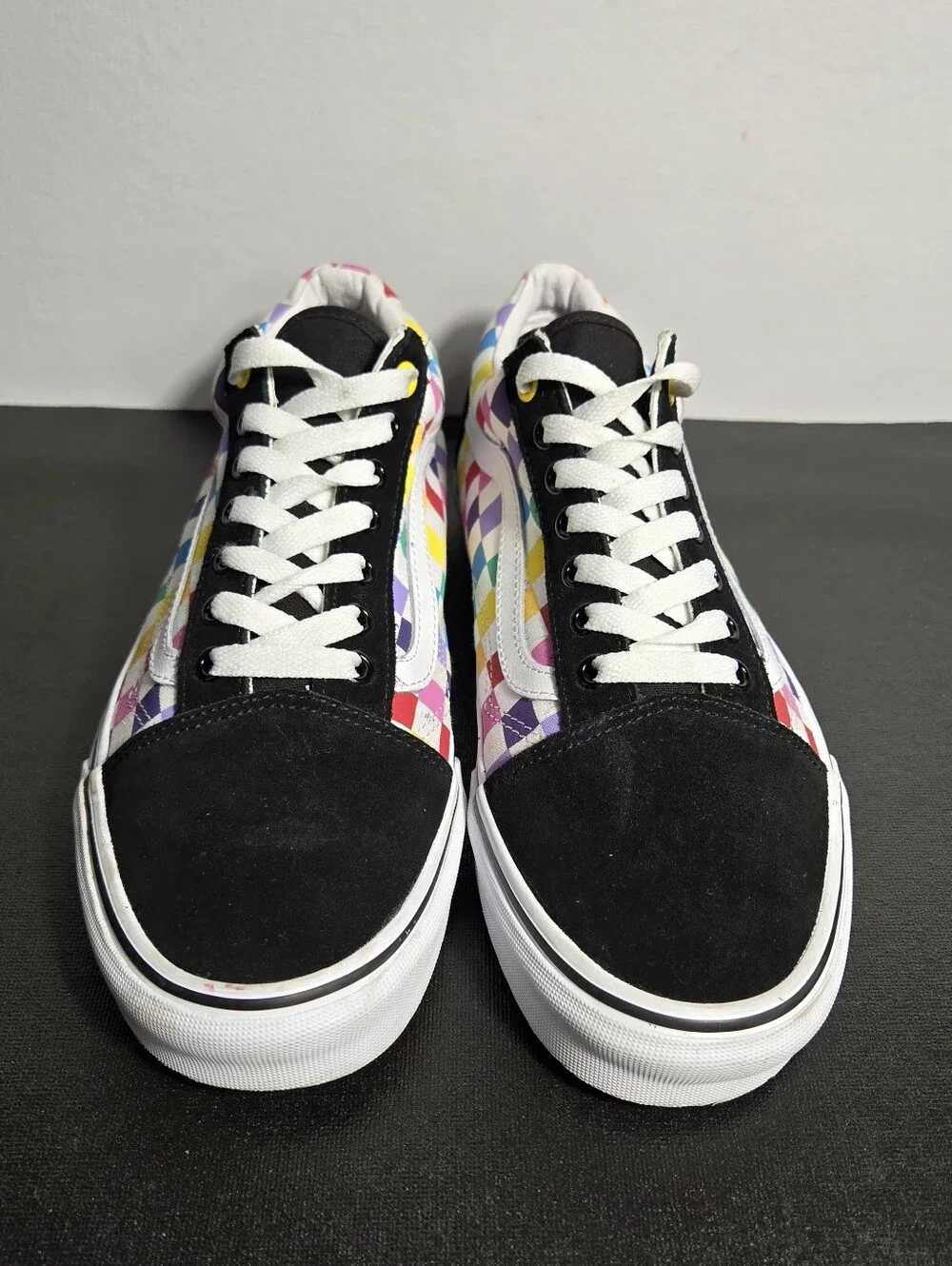 RARE VANS Old Skool Checkerboard Rainbow Flag Sz 10 Men's Skateboarding Shoes